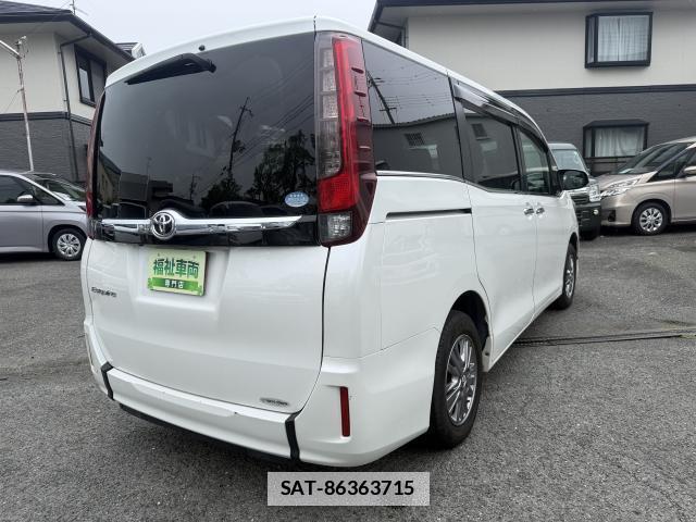 Toyota ESQUIRE 2016-03 7815328-11