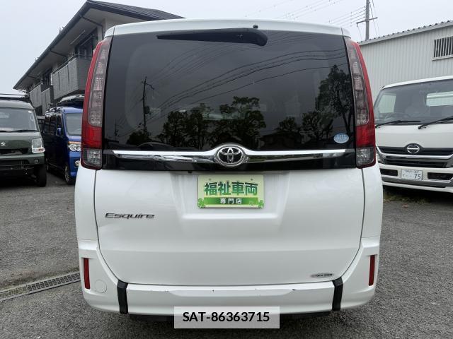 Toyota ESQUIRE 2016-03 7815328-12