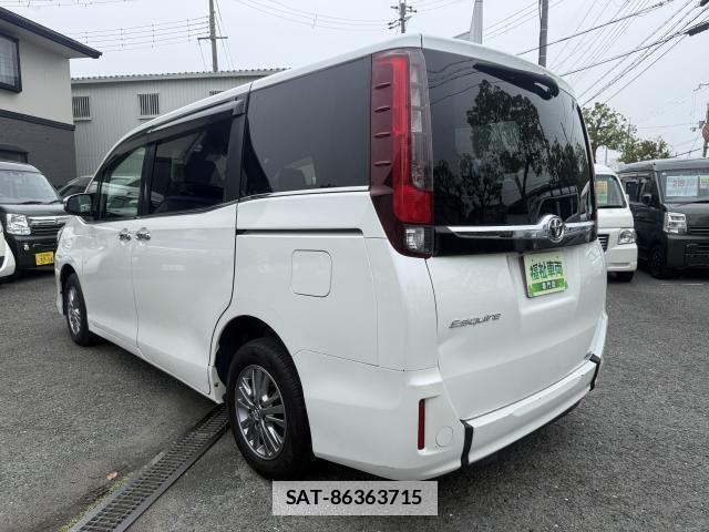 Toyota ESQUIRE 2016-03 7815328-13