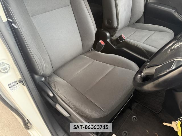 Toyota ESQUIRE 2016-03 7815328-17