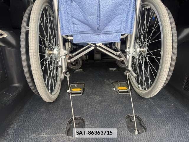 Toyota ESQUIRE 2016-03 7815328-5
