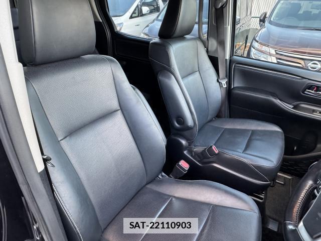 Toyota ESQUIRE 2015-03 7815569-4