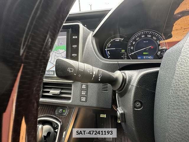 Toyota ESQUIRE 2018-06 7815626-10