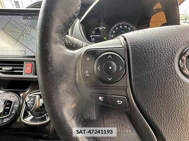Toyota ESQUIRE 2018-06 7815626-4