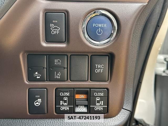 Toyota ESQUIRE 2018-06 7815626-8
