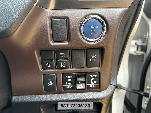 Toyota ESQUIRE 2019-01 7815629-7