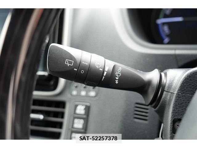 Toyota ESQUIRE 2017-08 7815706-18