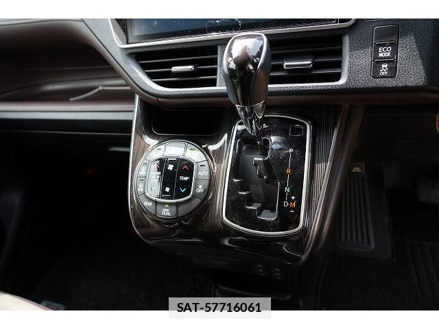 Toyota ESQUIRE 2018-07 7815789-11