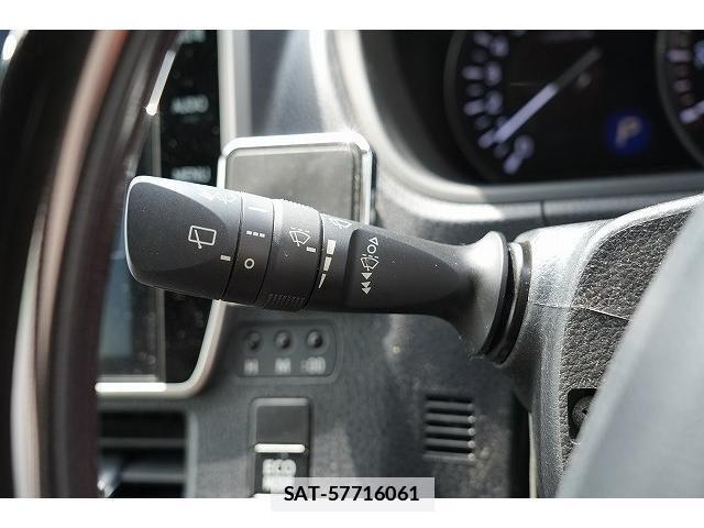 Toyota ESQUIRE 2018-07 7815789-13