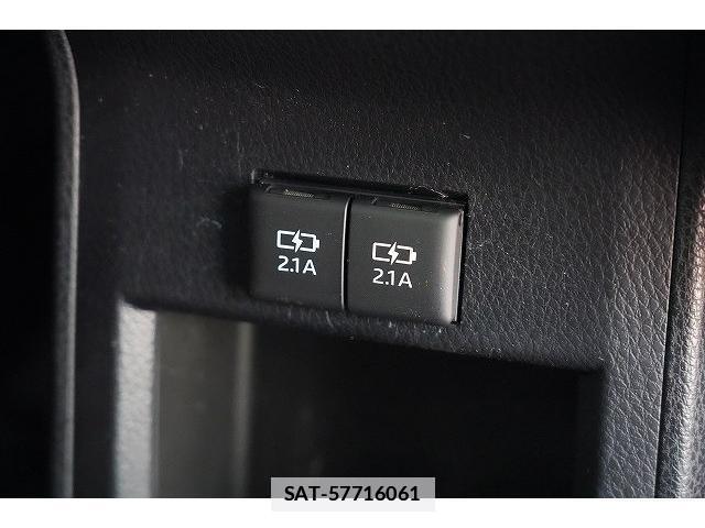 Toyota ESQUIRE 2018-07 7815789-16
