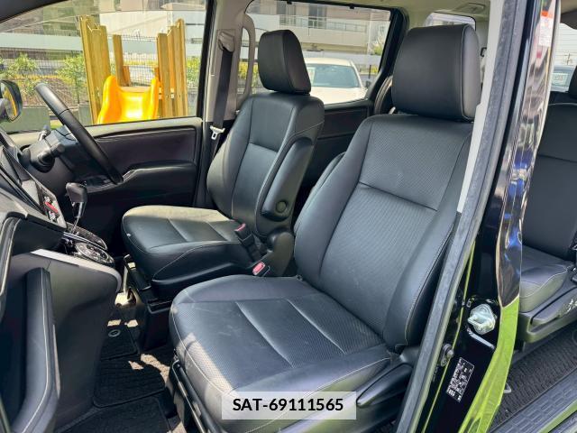 Toyota ESQUIRE 2015-08 7816465-10