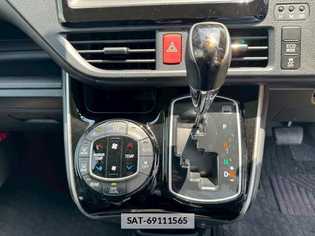 Toyota ESQUIRE 2015-08 7816465-13