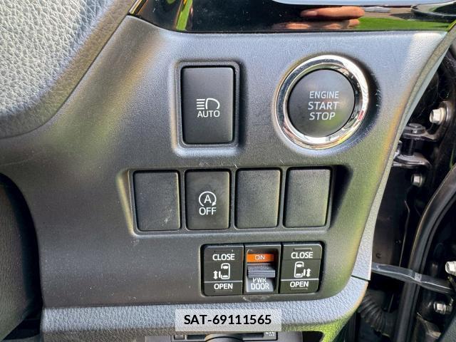 Toyota ESQUIRE 2015-08 7816465-5
