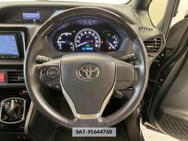 Toyota ESQUIRE 2020-12 7818405-11