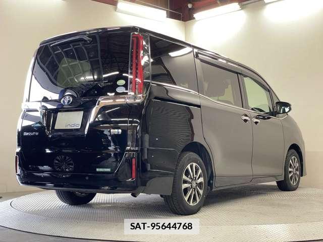 Toyota ESQUIRE 2020-12 7818405-7