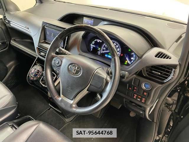 Toyota ESQUIRE 2020-12 7818405-8