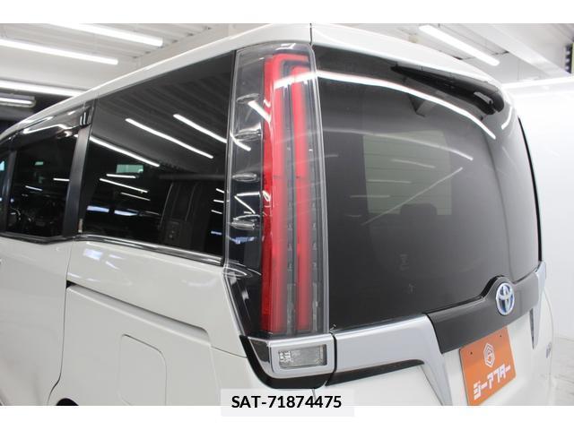 Toyota ESQUIRE 2018-05 7818445-17