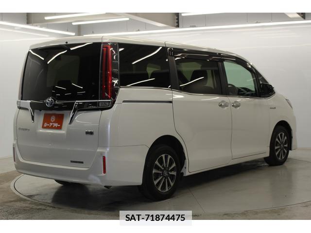 Toyota ESQUIRE 2018-05 7818445-5