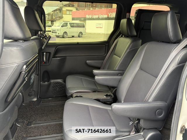 Toyota ESQUIRE 2018-10 7818927-10