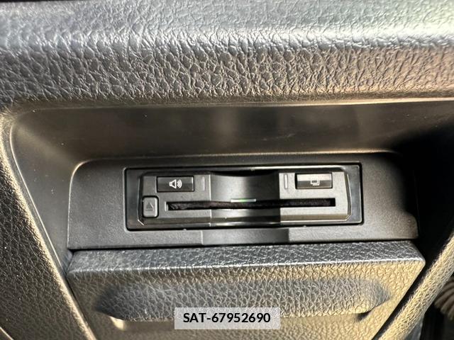 Toyota ESQUIRE 2016-11 7819764-15