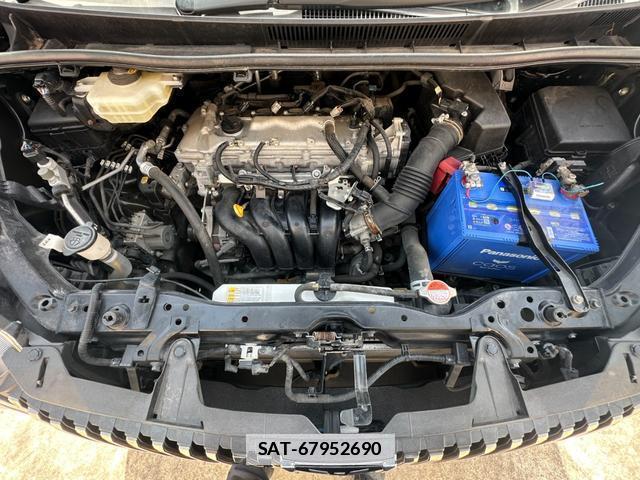 Toyota ESQUIRE 2016-11 7819764-18