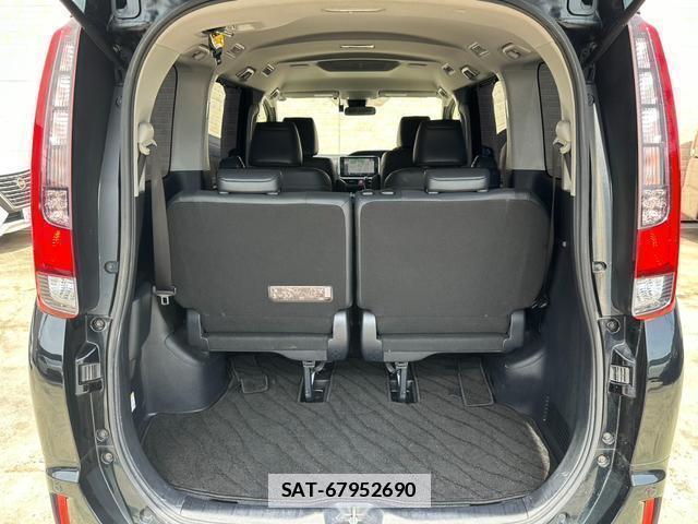 Toyota ESQUIRE 2016-11 7819764-9