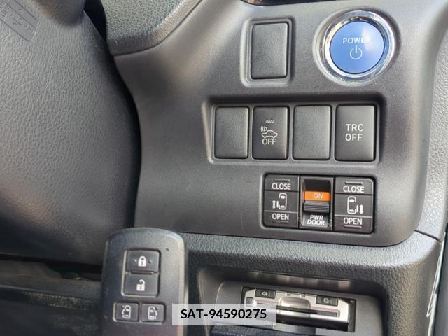 Toyota ESQUIRE 2014-11 7820614-5
