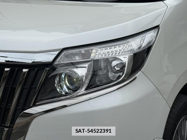 Toyota ESQUIRE 2016-04 7820809-3