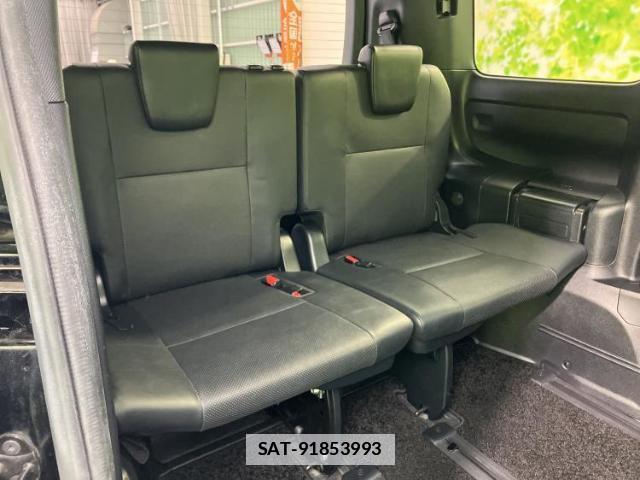 Toyota ESQUIRE 2017-11 7822147-5