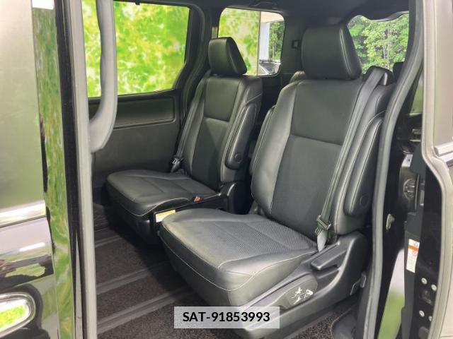 Toyota ESQUIRE 2017-11 7822147-7