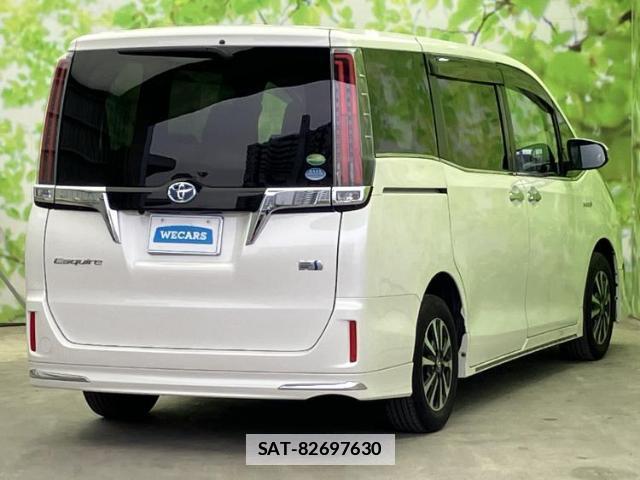 Toyota ESQUIRE 2018-03 7822368-2
