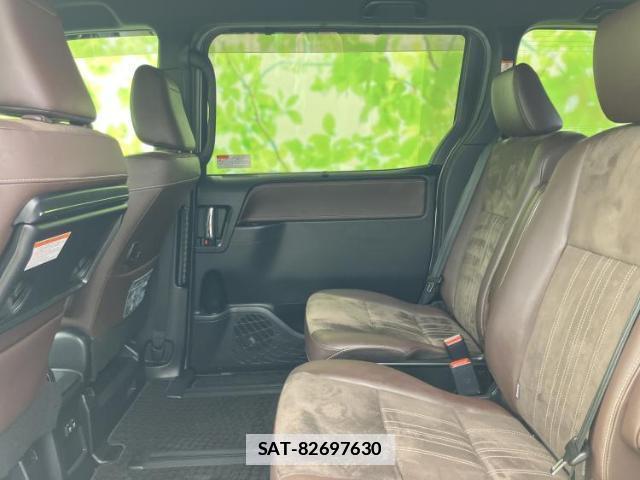 Toyota ESQUIRE 2018-03 7822368-7
