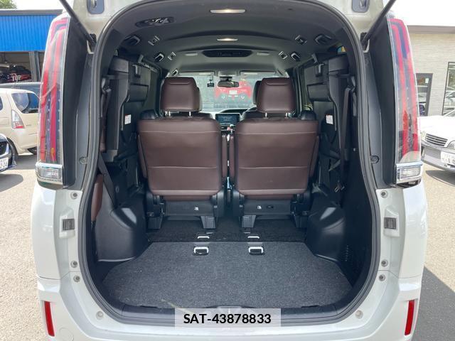 Toyota ESQUIRE 2017-09 7823128-13