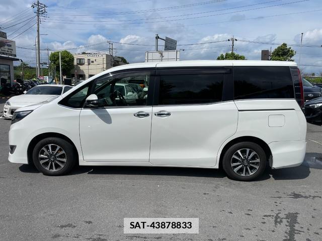 Toyota ESQUIRE 2017-09 7823128-4
