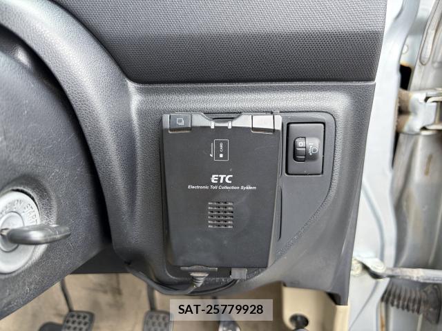 Daihatsu ESSE 2009-03 7820382-19