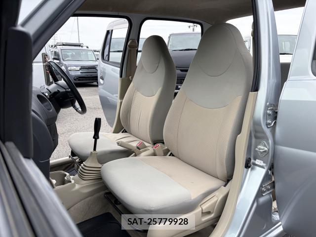 Daihatsu ESSE 2009-03 7820382-7