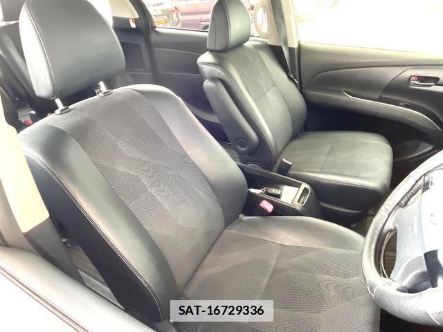 Toyota ESTIMA 2015-04 7813849-6