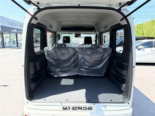 Suzuki EVERY WAGON 2026-05 7814385-9