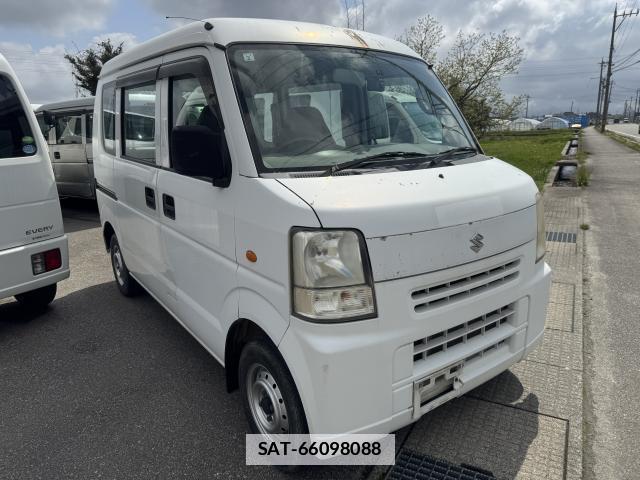 Suzuki EVERY 2012-02 7811937-0