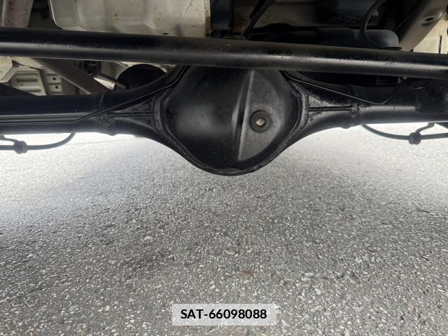 Suzuki EVERY 2012-02 7811937-3