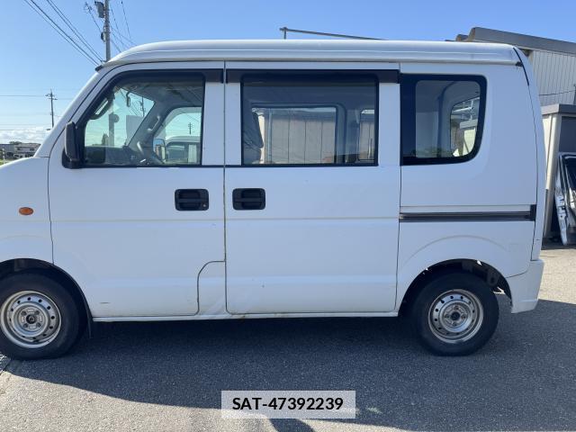Suzuki EVERY 2014-03 7811940-2
