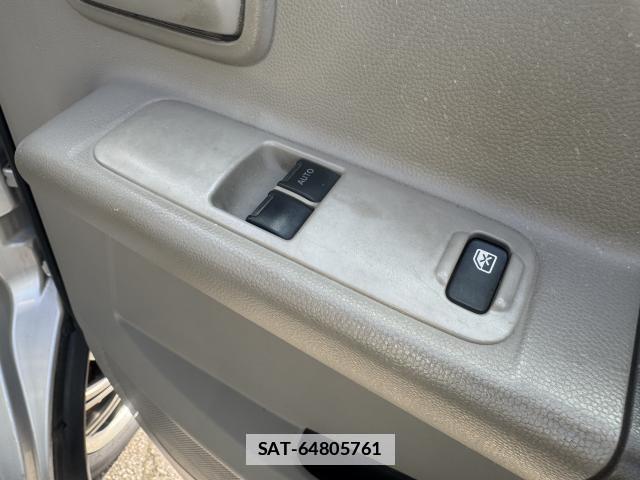 Suzuki EVERY 2014-03 7811943-18