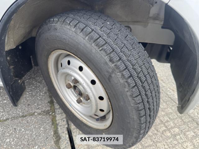 Suzuki EVERY 2013-05 7811949-10