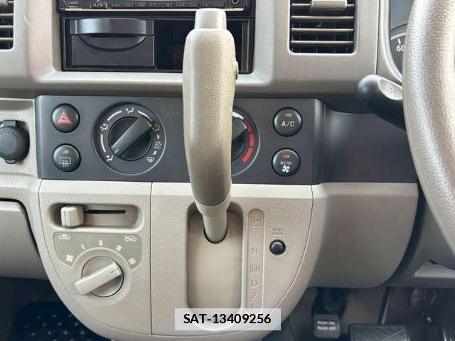 Suzuki EVERY 2011-09 7813369-13