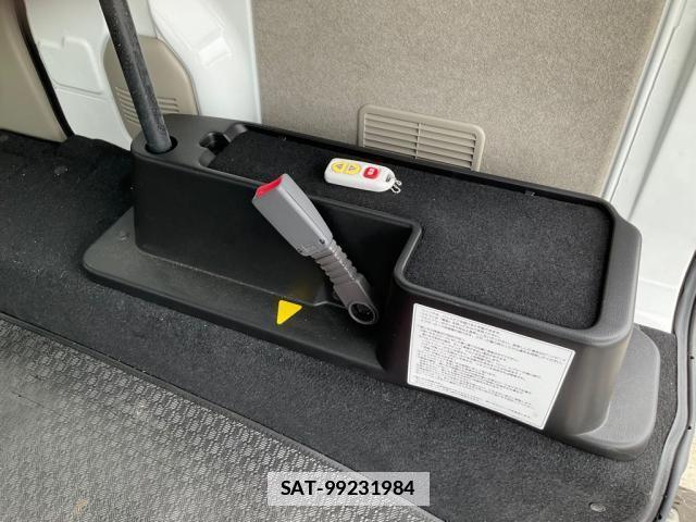 Suzuki EVERY 2018-05 7814089-6