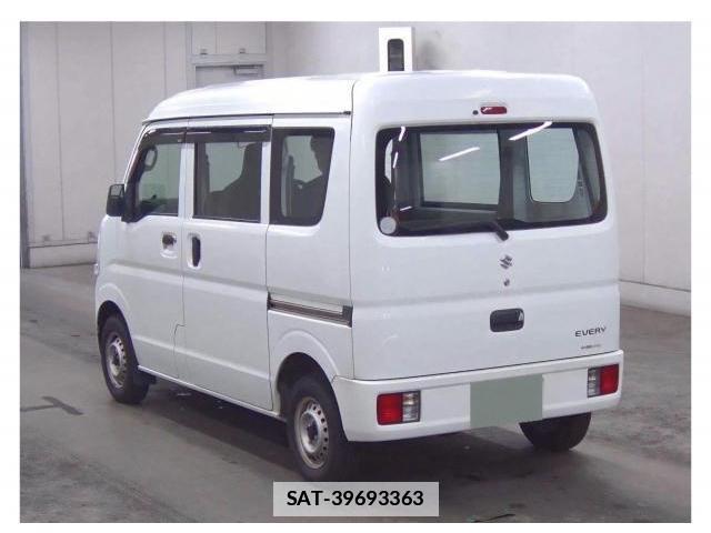 Suzuki EVERY 2015-06 7814243-2