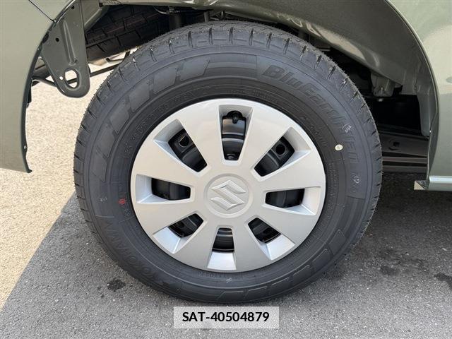 Suzuki EVERY 2026-04 7814358-13