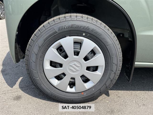 Suzuki EVERY 2026-04 7814358-15