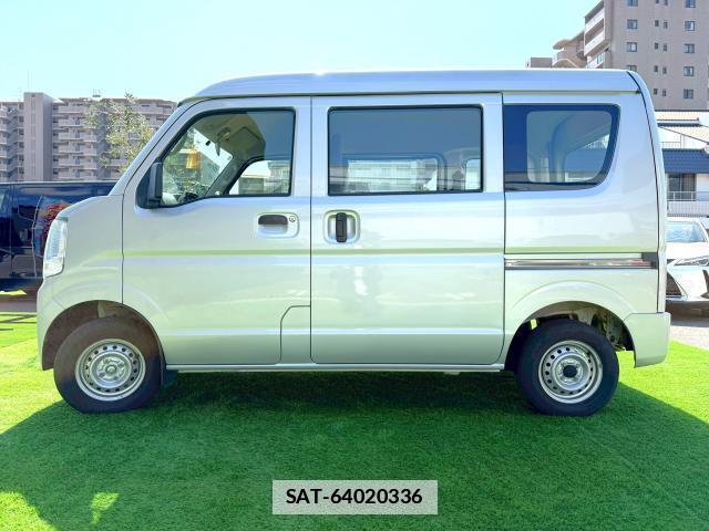 Suzuki EVERY 2015-02 7816453-2
