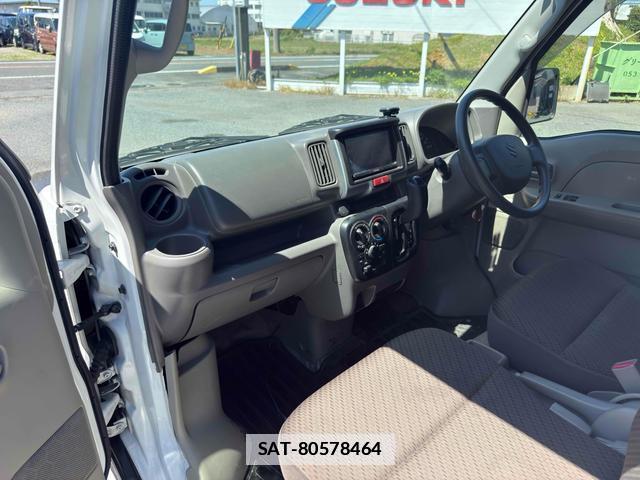 Suzuki EVERY 2016-05 7816855-11